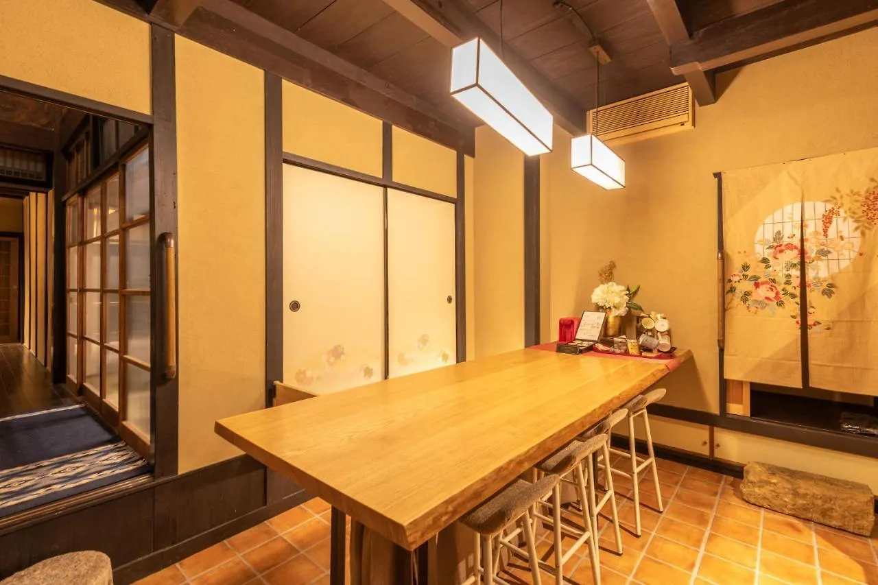 Apartment Kumo Machiya Villa Nishiki Kyoto Japan