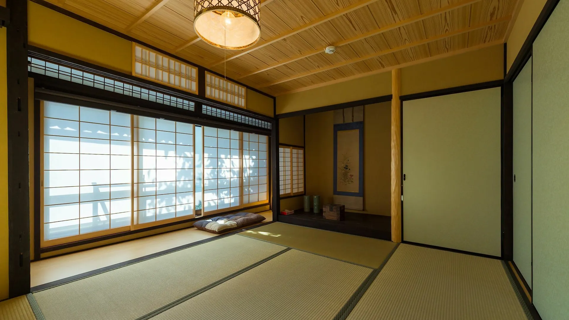 Apartment Kumo Machiya Villa Nishiki Kyoto Japan